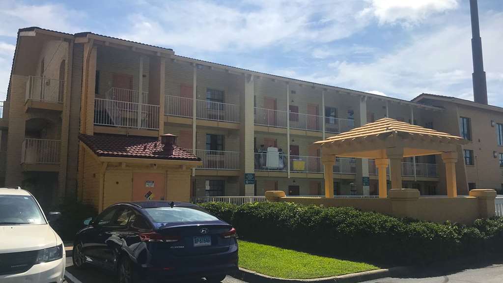 Quality Inn هامبتون المظهر الخارجي الصورة